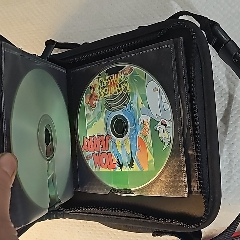 33 CD 💿  STORY - Picture 3 of 11